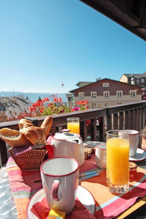Hotel Le Grand Tetras Font-Romeu-Odeillo-Via Pokoj fotografie