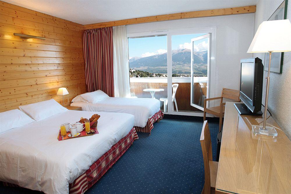 Hotel Le Grand Tetras Font-Romeu-Odeillo-Via Exteriér fotografie