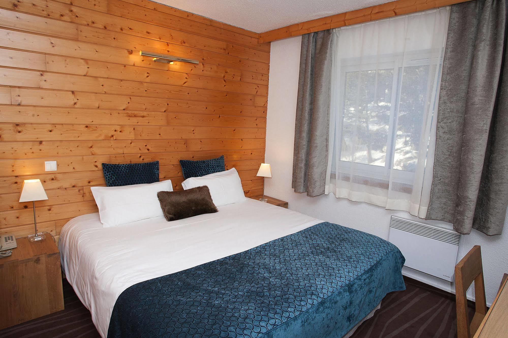 Hotel Le Grand Tetras Font-Romeu-Odeillo-Via Exteriér fotografie